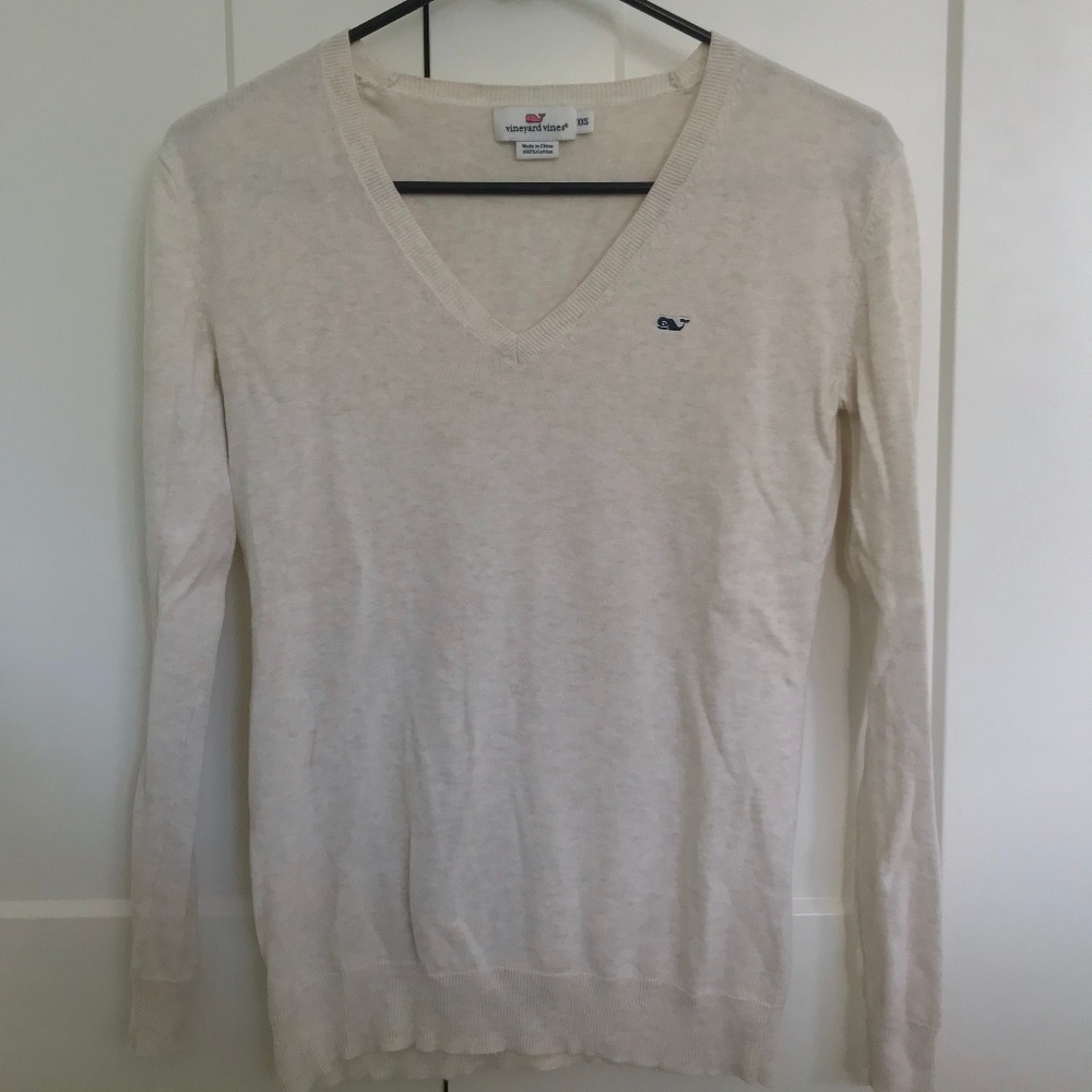 Vineyard Vines sweater
